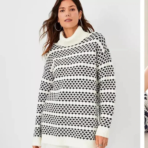 Ann Taylor Sweaters - Ann Taylor Women’s Black White/Cream Patterned Turtleneck Thick Cozy Sweater